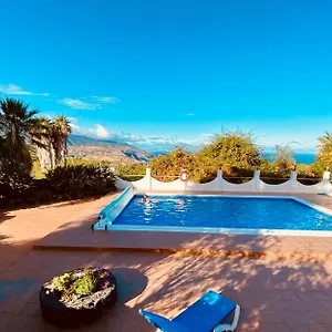 Spacious Characterful With Spectacular Views In Quiet Rural Setting. Villa